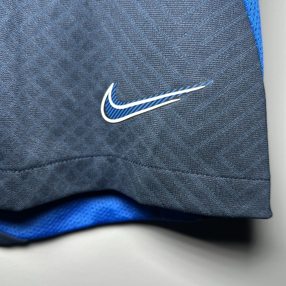 Nike new geometric pattern navy blue slim fit athletic workout shorts - Picture 2 of 7